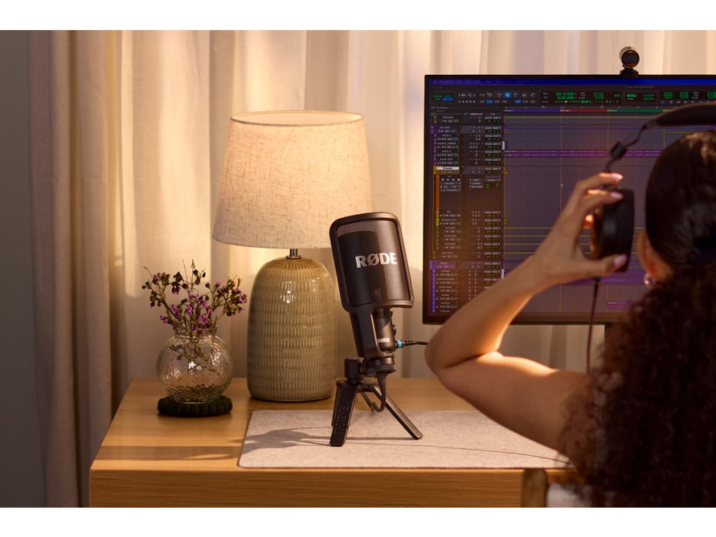 RODE NT-USB+ - Microfono a condensatore professionale USB-C con DSP avanzato