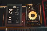 KRK Studiomonitor ROKIT8 G3 - Edizione classica Scott Storch