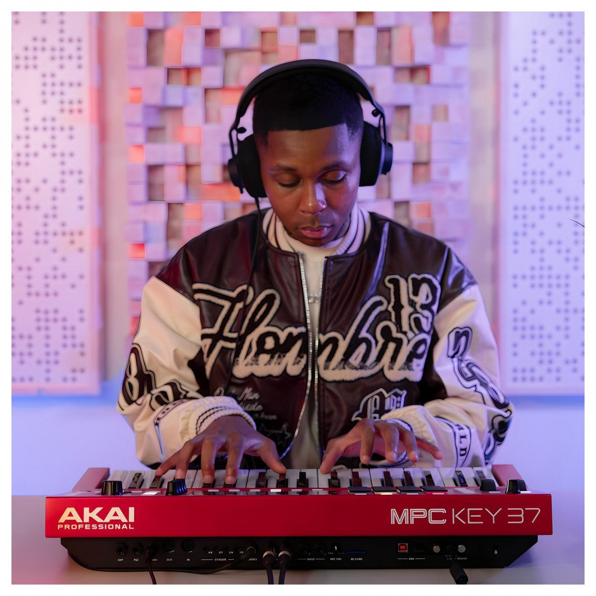 Akai Tastiera di produzione MPC Key 37 Standalone MPC