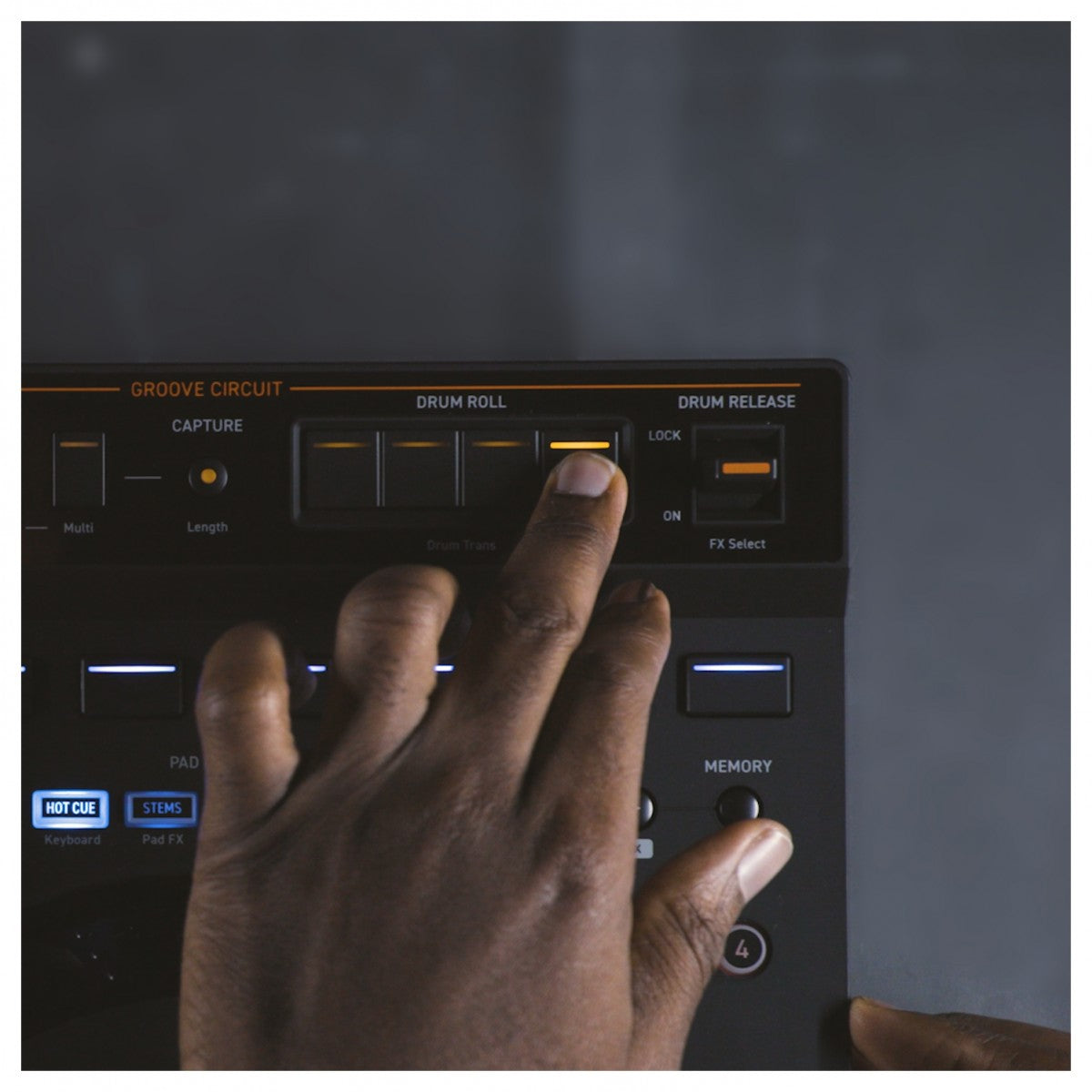 AlphaTheta DDJ-GRV6 DJ Controller Panoramic