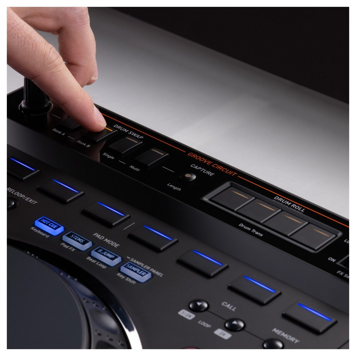 AlphaTheta DDJ-GRV6 DJ Controller Panoramic