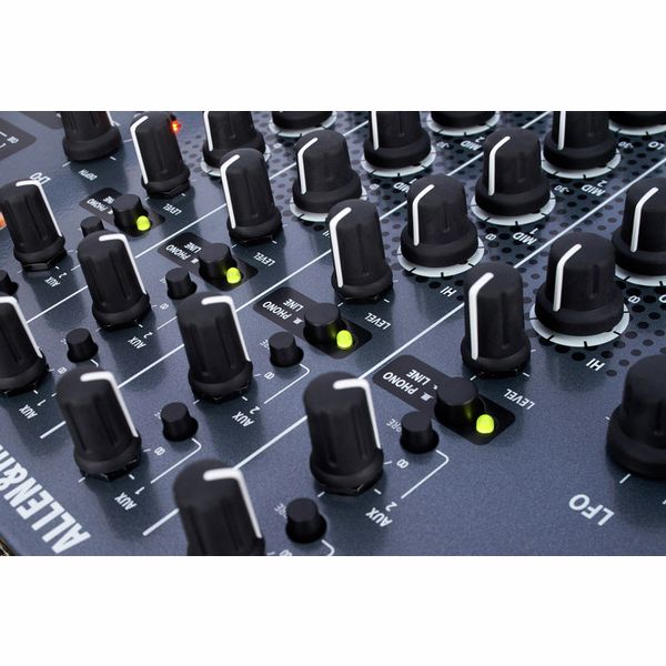 Allen & Heath Xone:92 DJ Mixer