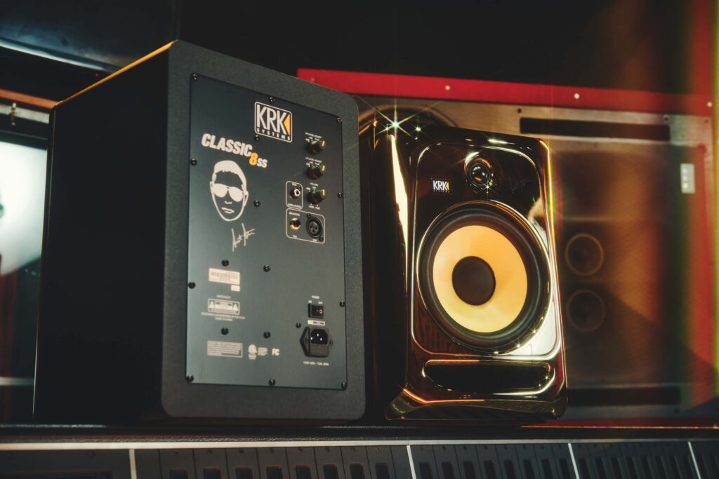 MONITOR DA STUDIO – Elettro Audio Sagl (Output Service)